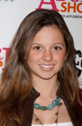 Photos de Mackenzie Rosman - All The Things We Adore  Fashion Show - 21
